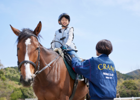 ジュニア乗馬ふれあい体験